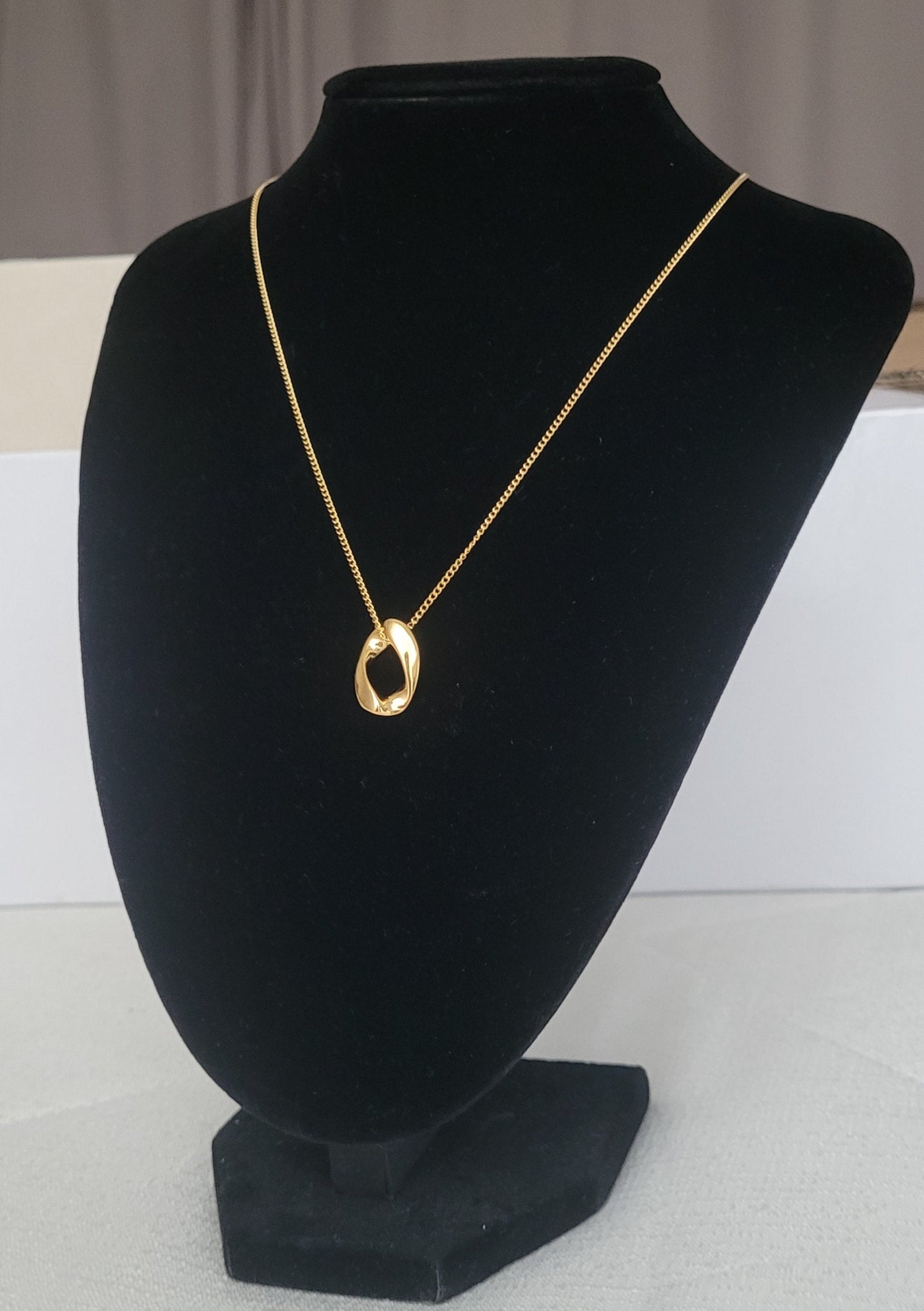 Collier NOUR
